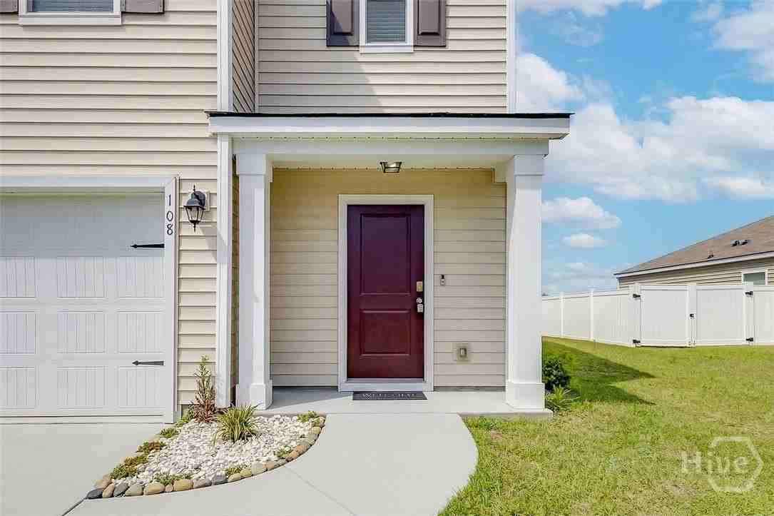 108 Butternut Blvd - Photo 3 of 41