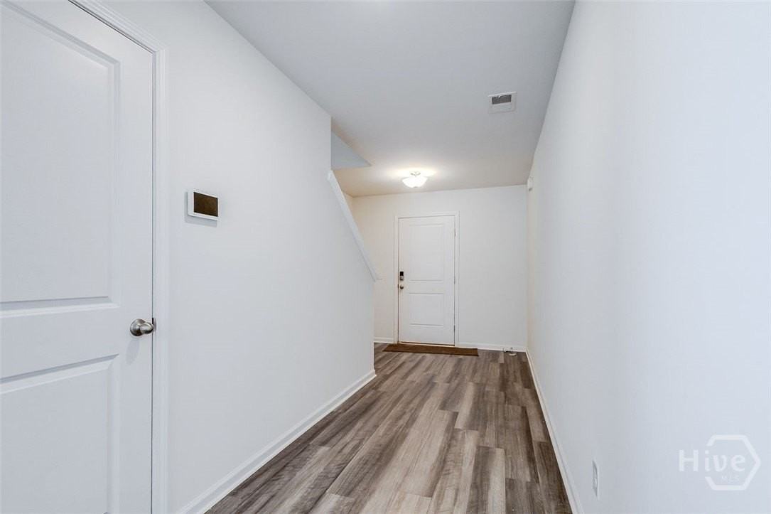 108 Butternut Blvd - Photo 5 of 41