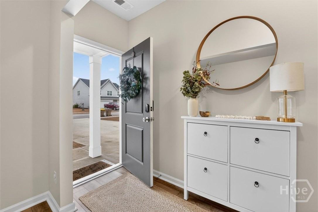 1273 Waybridge Way - Photo 5 of 39