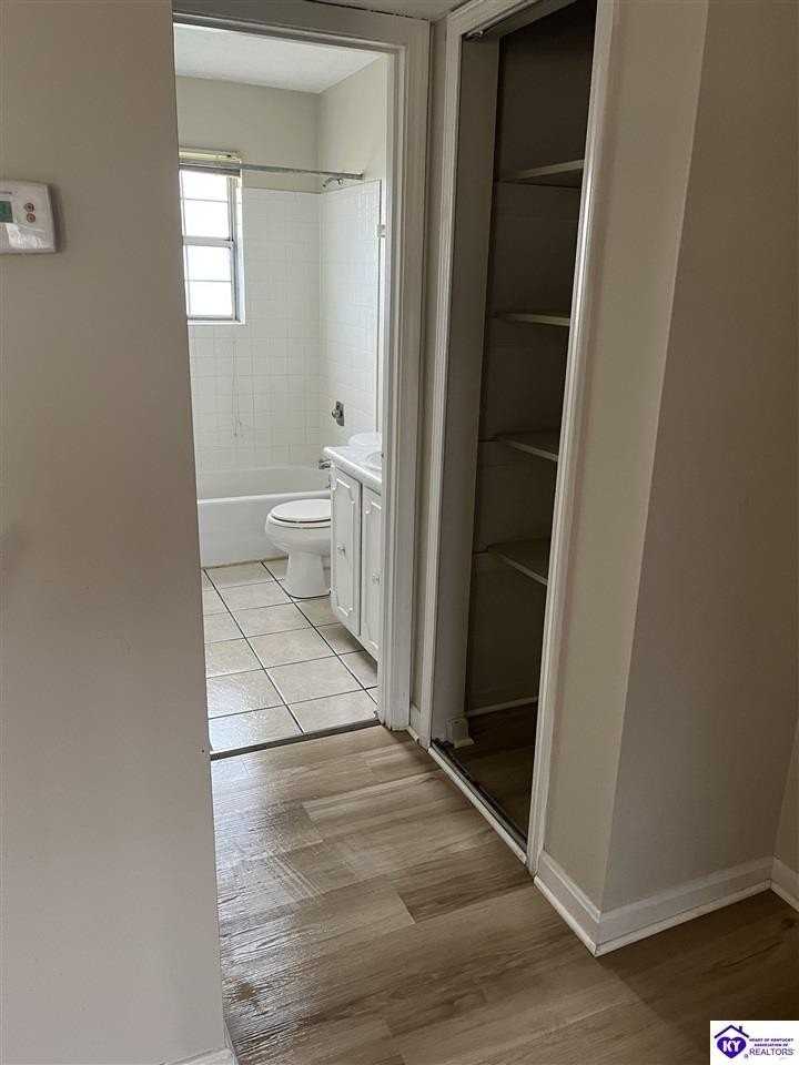 1420 Hill St #5 - Photo 5 of 12