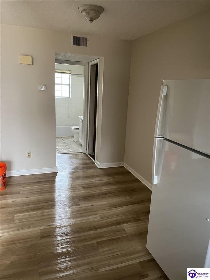 1420 Hill St #5 - Photo 7 of 12