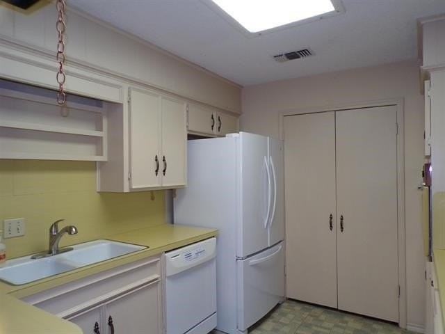 151 Riverside Dr - Photo 5 of 5