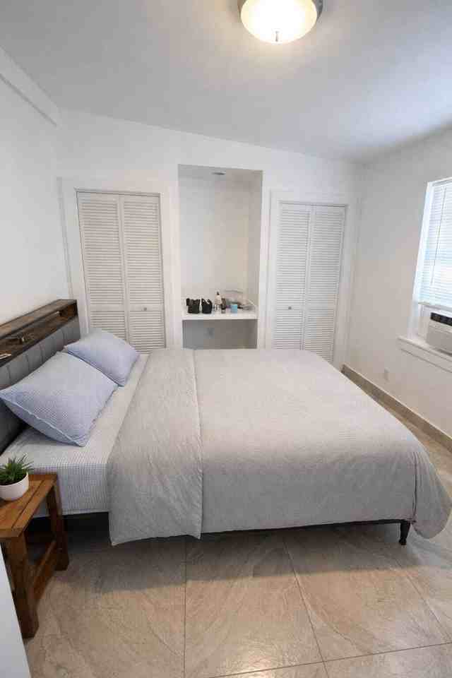 1110 White St #2 - Photo 4 of 5