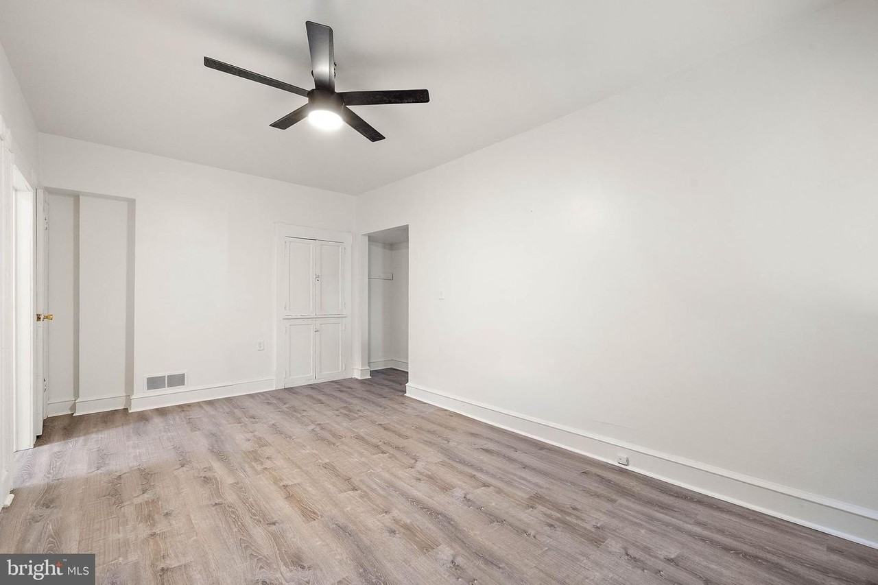 1502 W 14th St - Photo 3 of 10