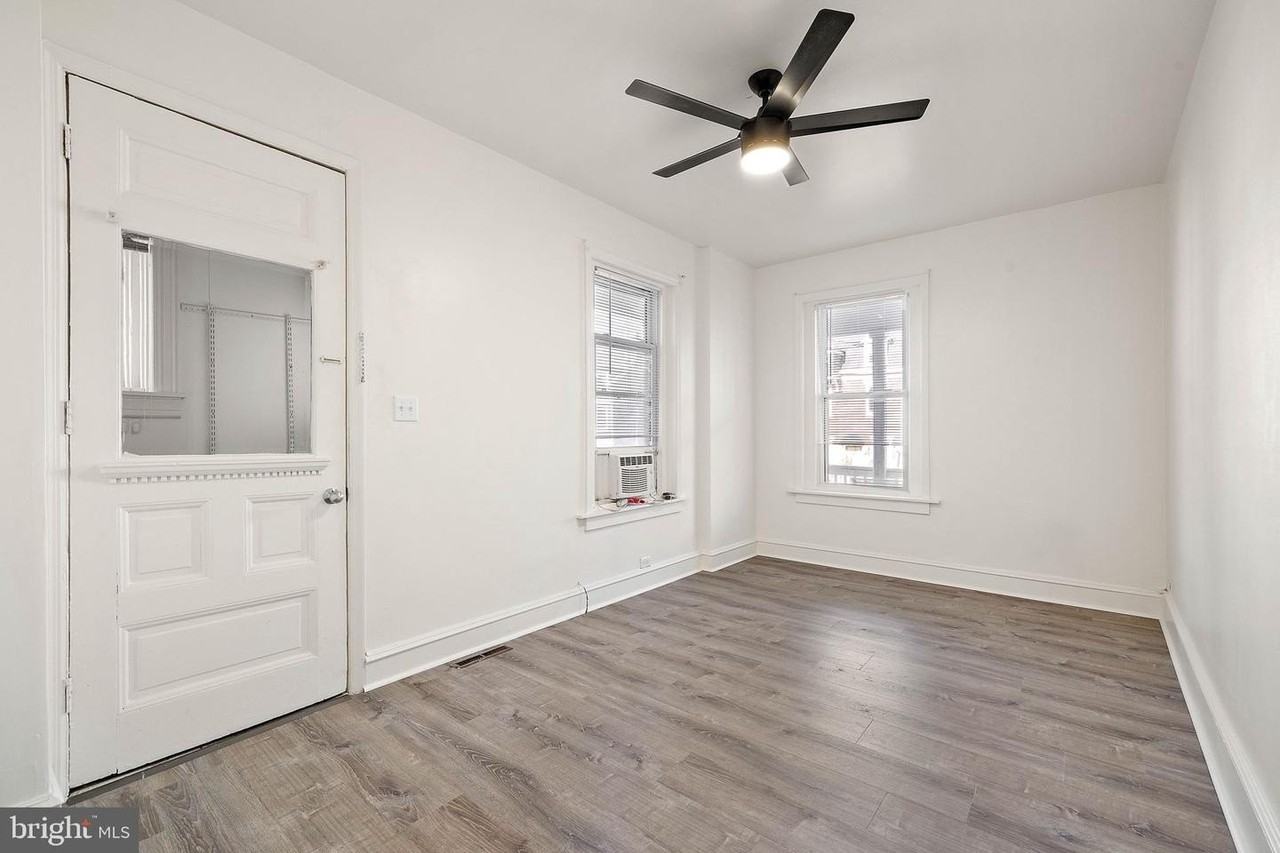 1502 W 14th St - Photo 6 of 10