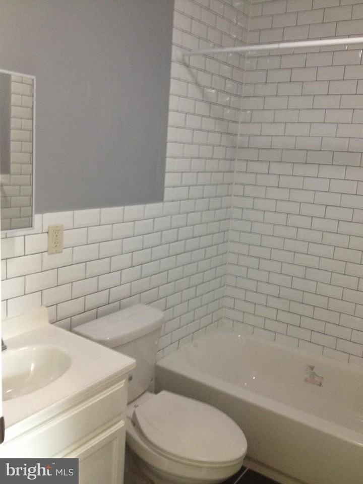 228 Arch St - Photo 7 of 8