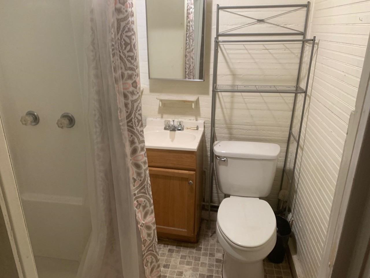 3578 Vernon Ave - Photo 4 of 9