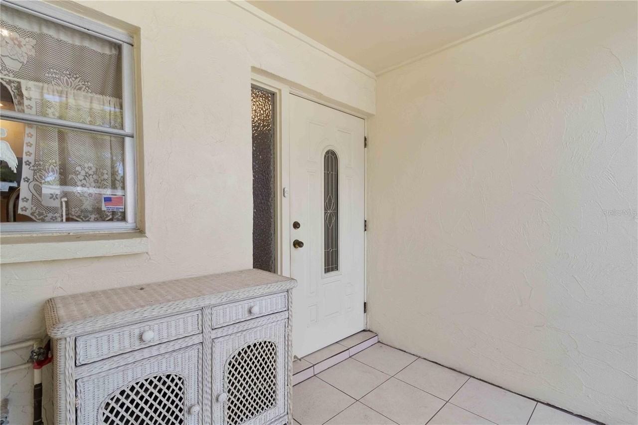 6215 Green View Cir #74 - Photo 5 of 29