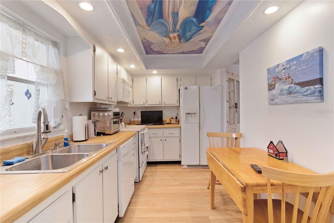 6215 Green View Cir #74 - Photo 6 of 29