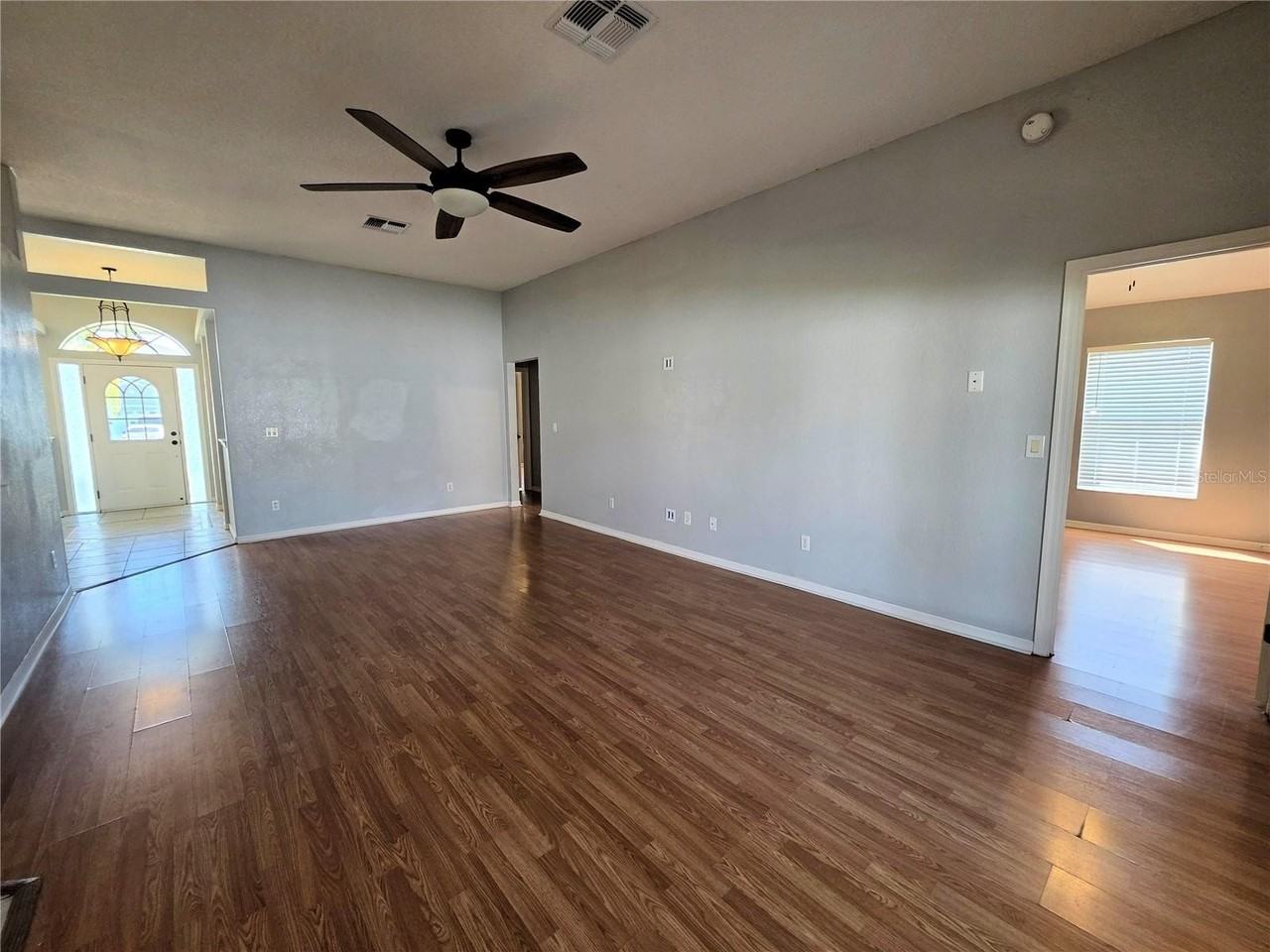 736 Hurley Dr - Photo 5 of 25