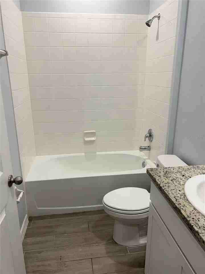 1612 Nw 136th Blvd - Photo 5 of 14