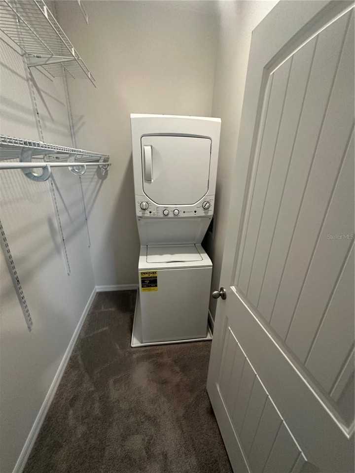 1996 N Old Killarney St - Photo 6 of 8