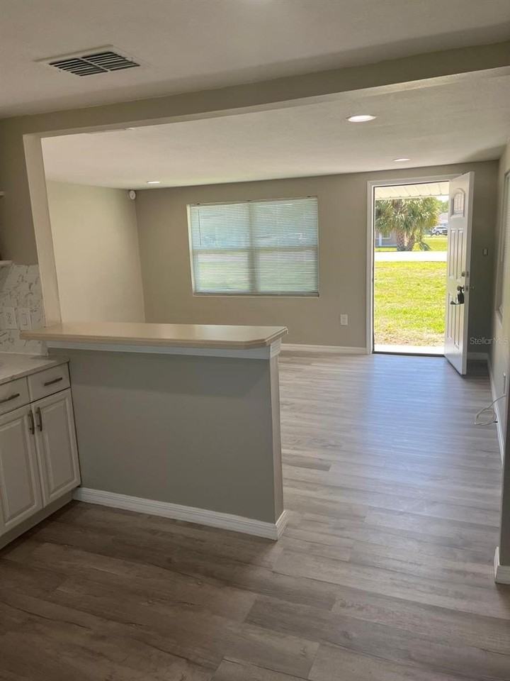 1005 Dora Ave - Photo 5 of 9