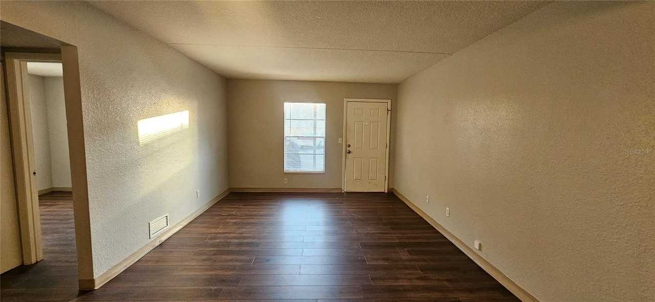 1229 Kennedy Rd #69 - Photo 3 of 7