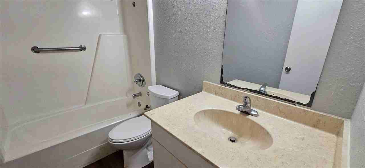 1229 Kennedy Rd #69 - Photo 6 of 7