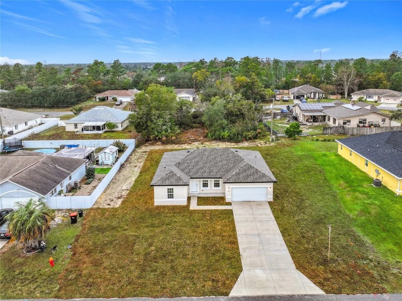 227 Marion Oaks Golf Way - Photo 2 of 48