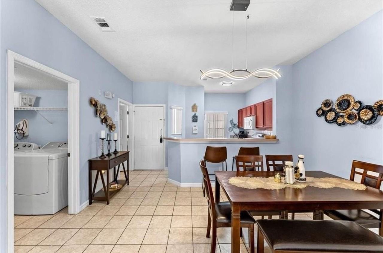 1017 Park Ridge Cir - Photo 3 of 25