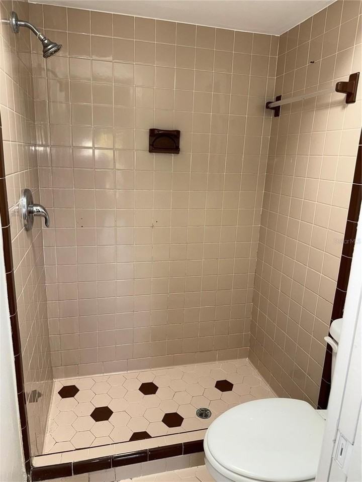 1707 Sharondale Dr - Photo 7 of 17