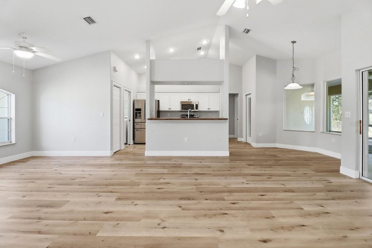 8520 N Elkcam Blvd - Photo 7 of 27