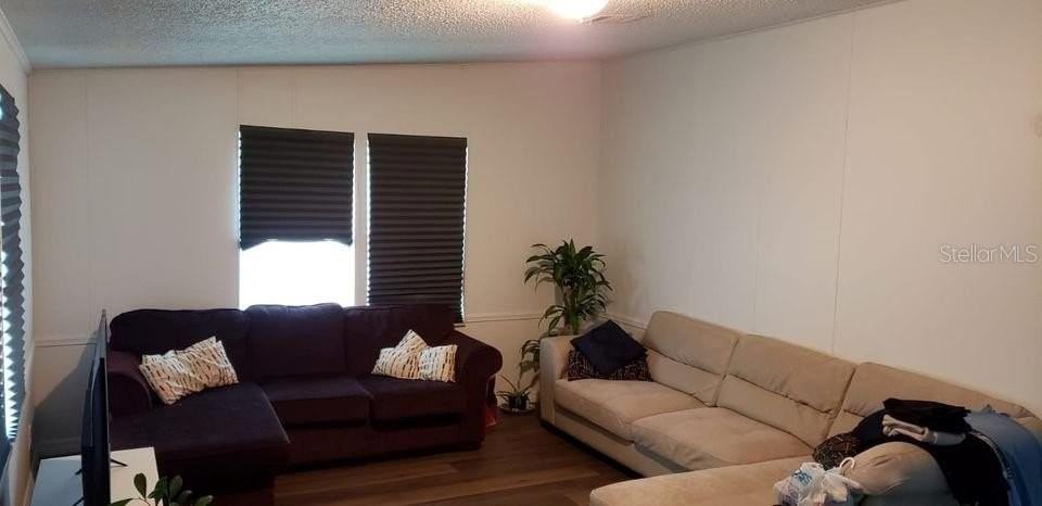 1089 Greenskeep Dr - Photo 3 of 8