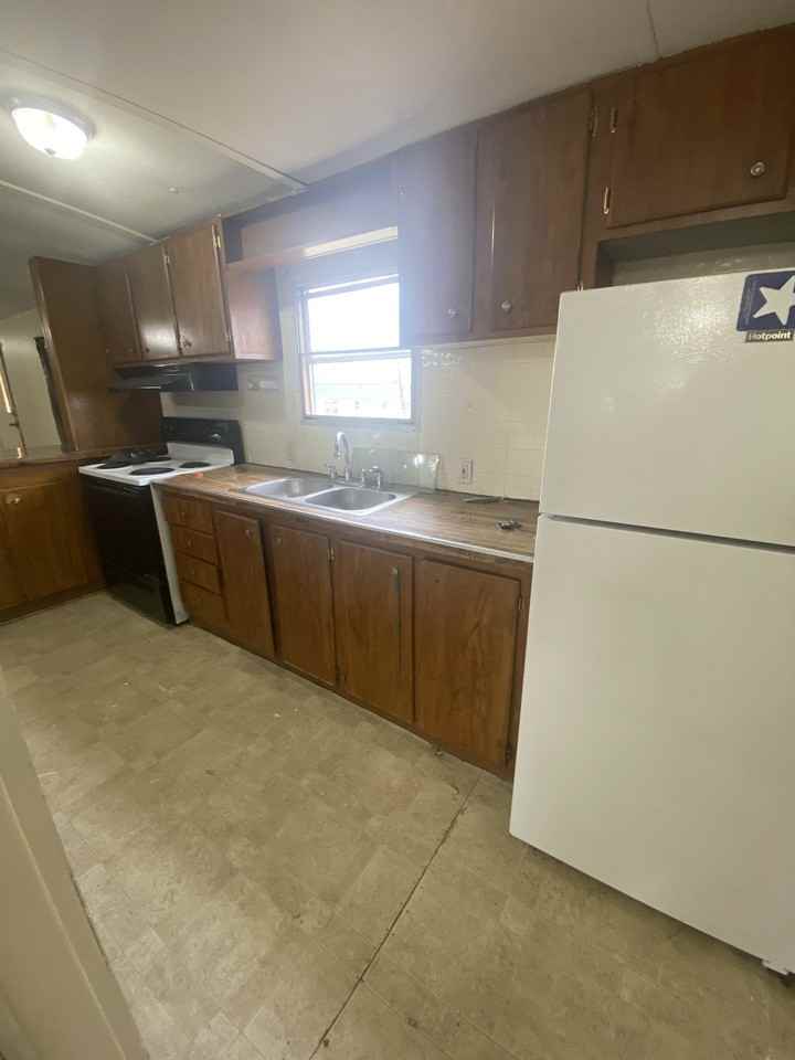 90 Stowers Ln #1 - Photo 3 of 14