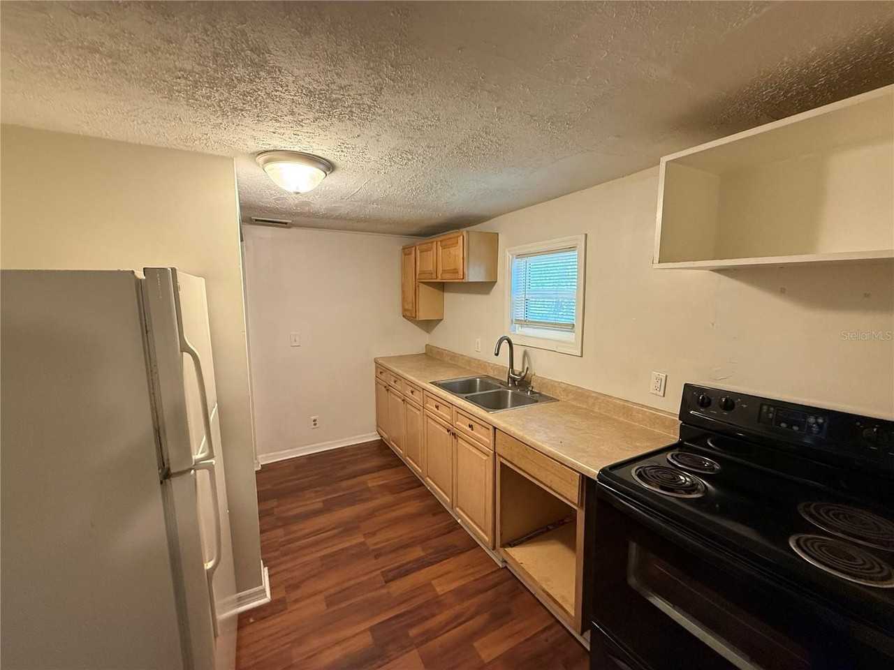 7939 Nevada St - Photo 4 of 13