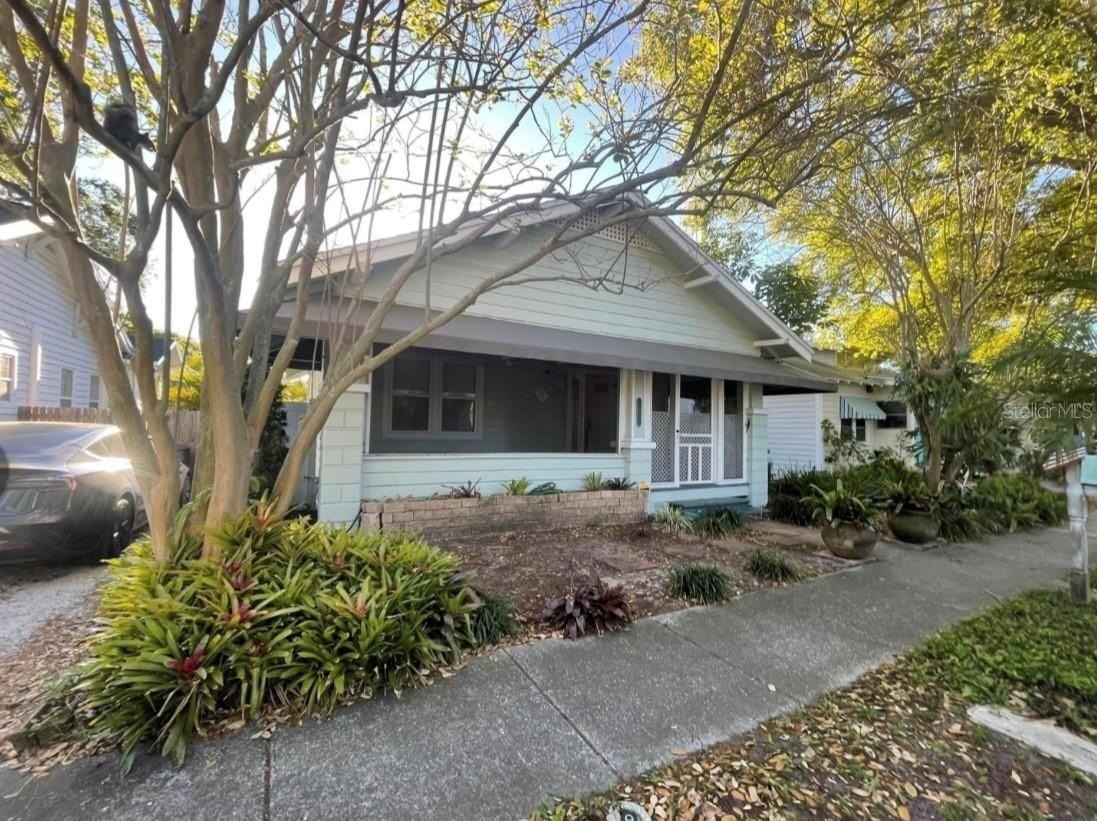 1231 Highland St N - Photo 2 of 29