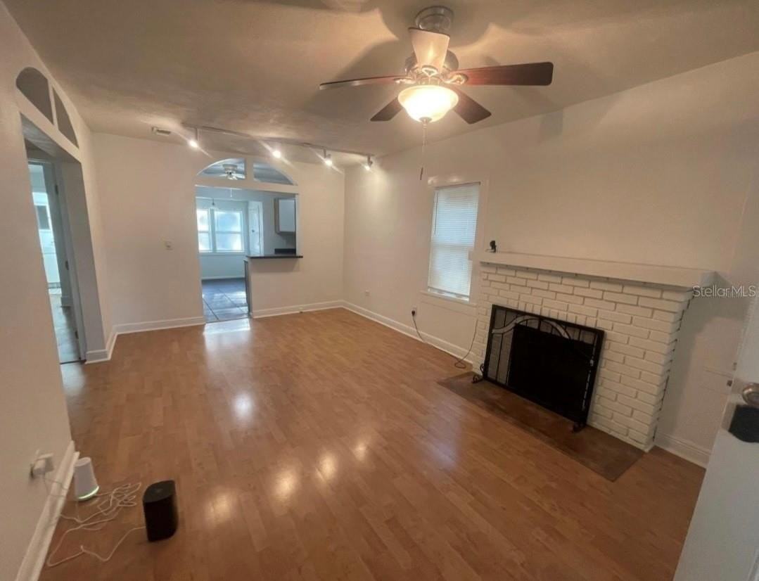 1231 Highland St N - Photo 5 of 29