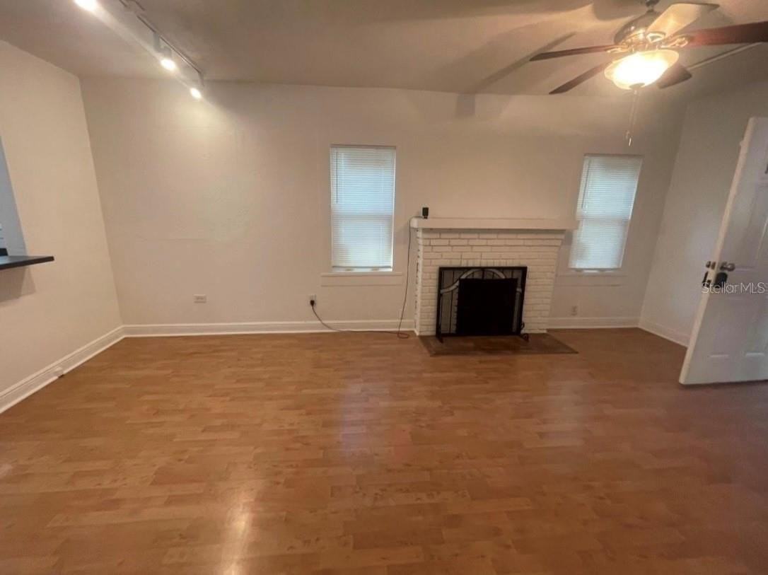 1231 Highland St N - Photo 6 of 29