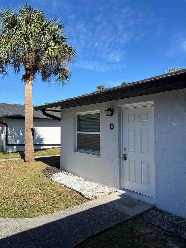 5815 Erin Ln S #A - Photo 2 of 34