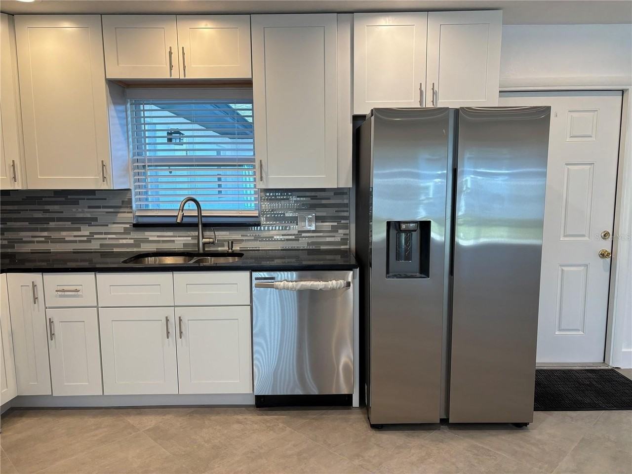 5815 Erin Ln S #A - Photo 7 of 34