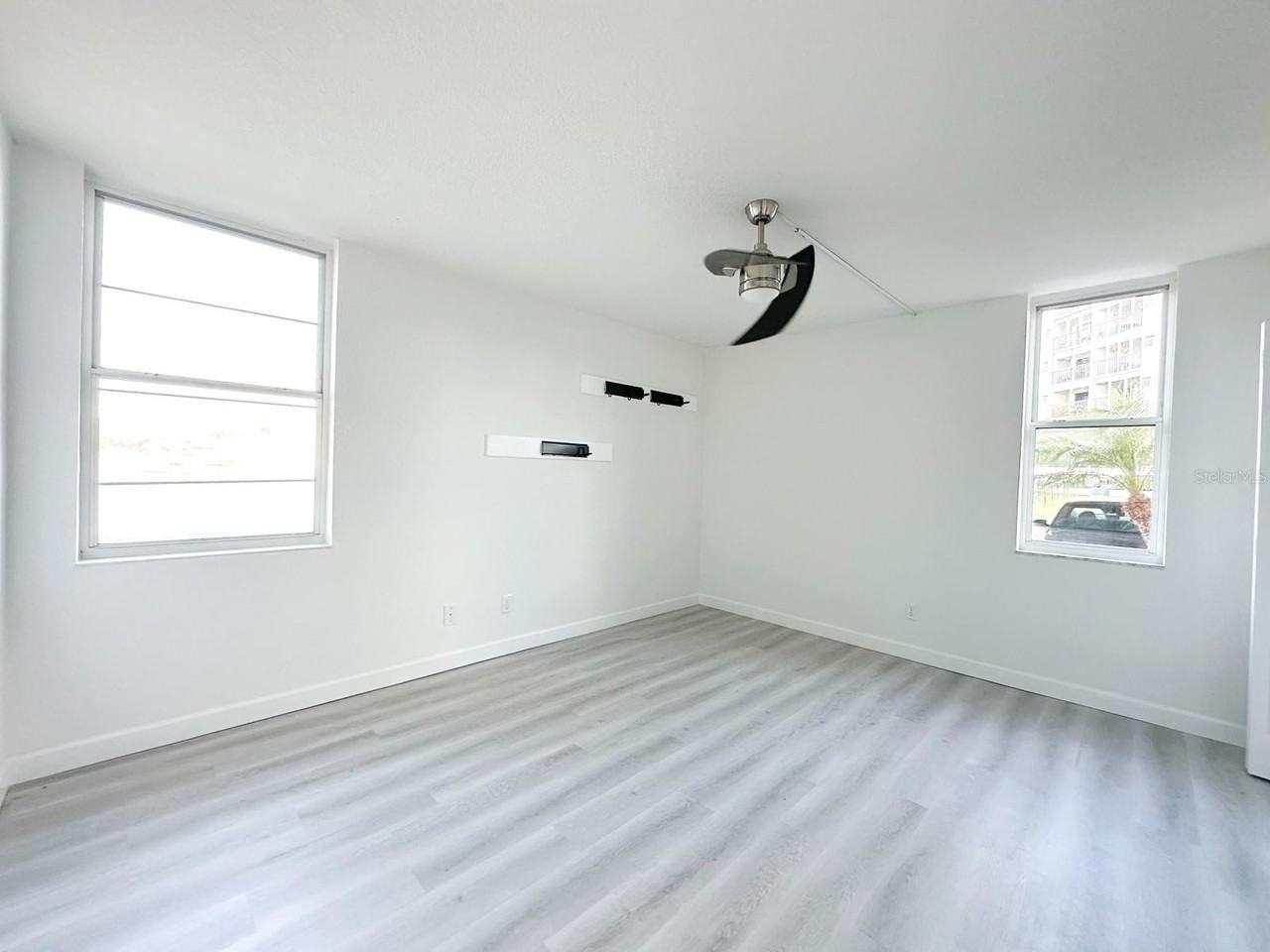 7910 Sun Island Dr S #101 - Photo 6 of 16