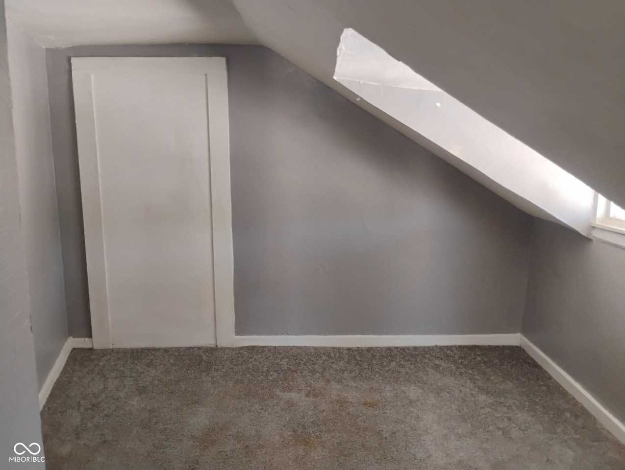 316 E Franklin St #3 - Photo 7 of 8