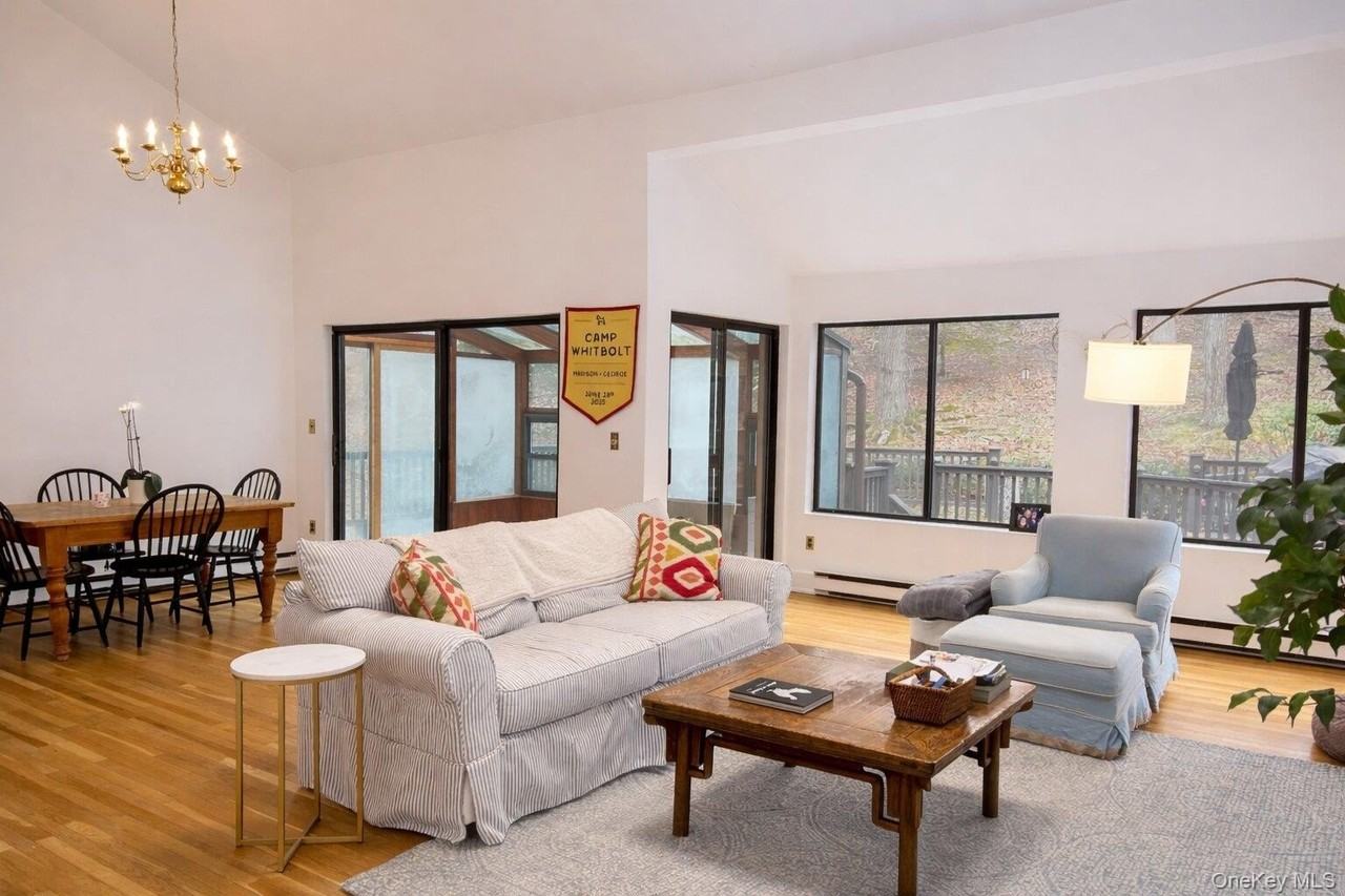 194 Westchester Ave - Photo 2 of 30