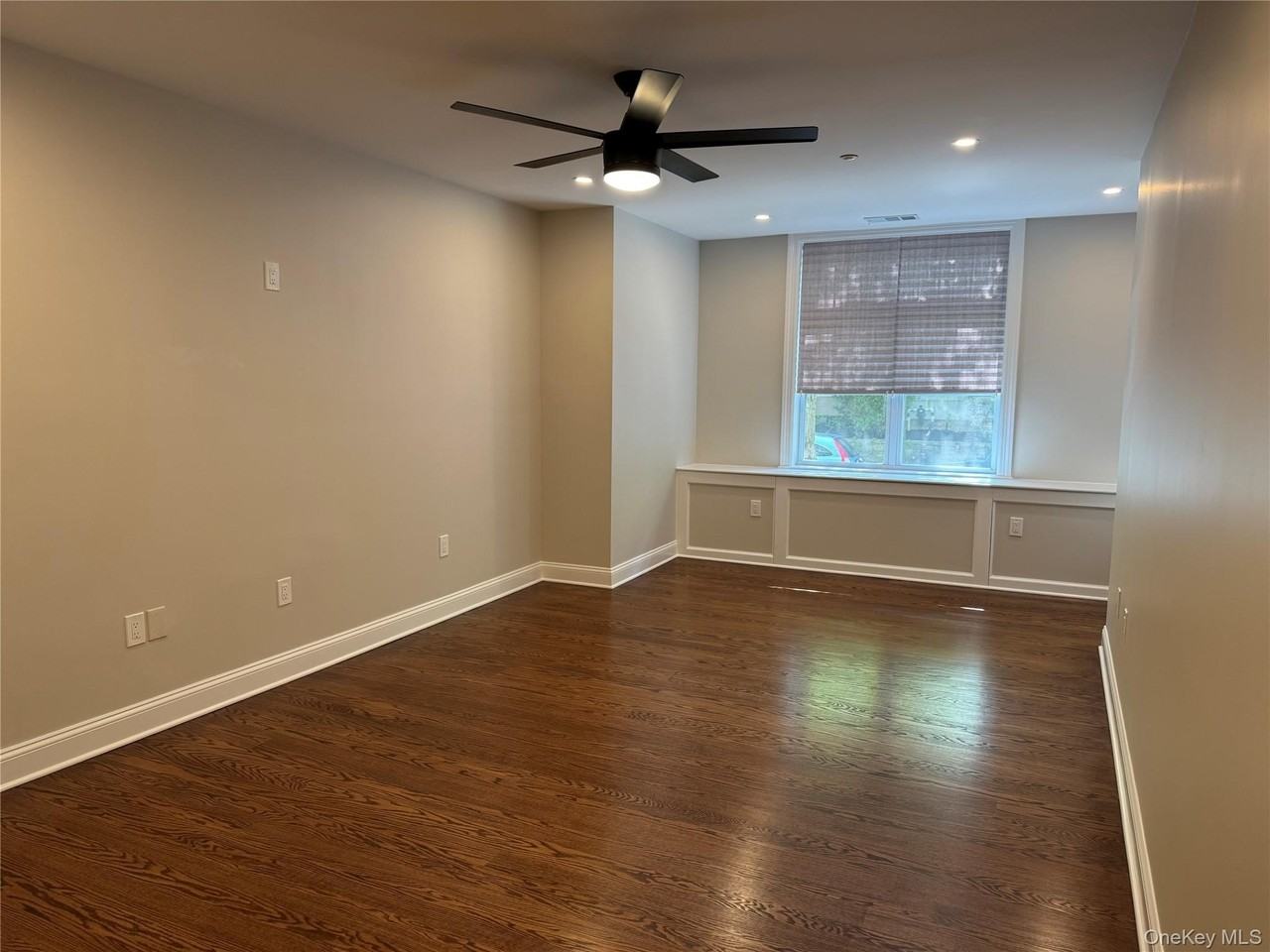 3111 Leeward Dr - Photo 6 of 12