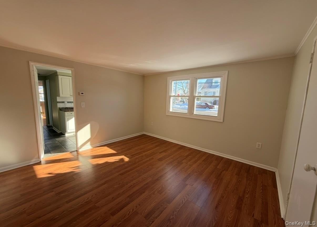 855 E Walnut St Apt 2 - Photo 4 of 8