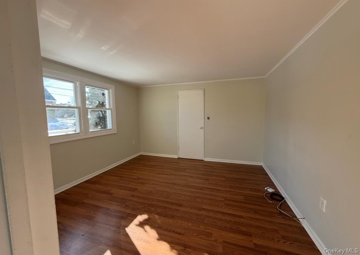 855 E Walnut St Apt 2 - Photo 5 of 8
