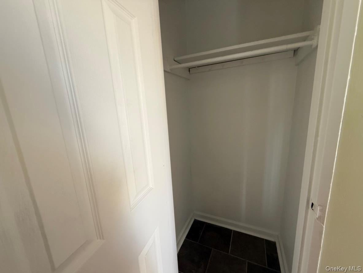 855 E Walnut St Apt 2 - Photo 7 of 8