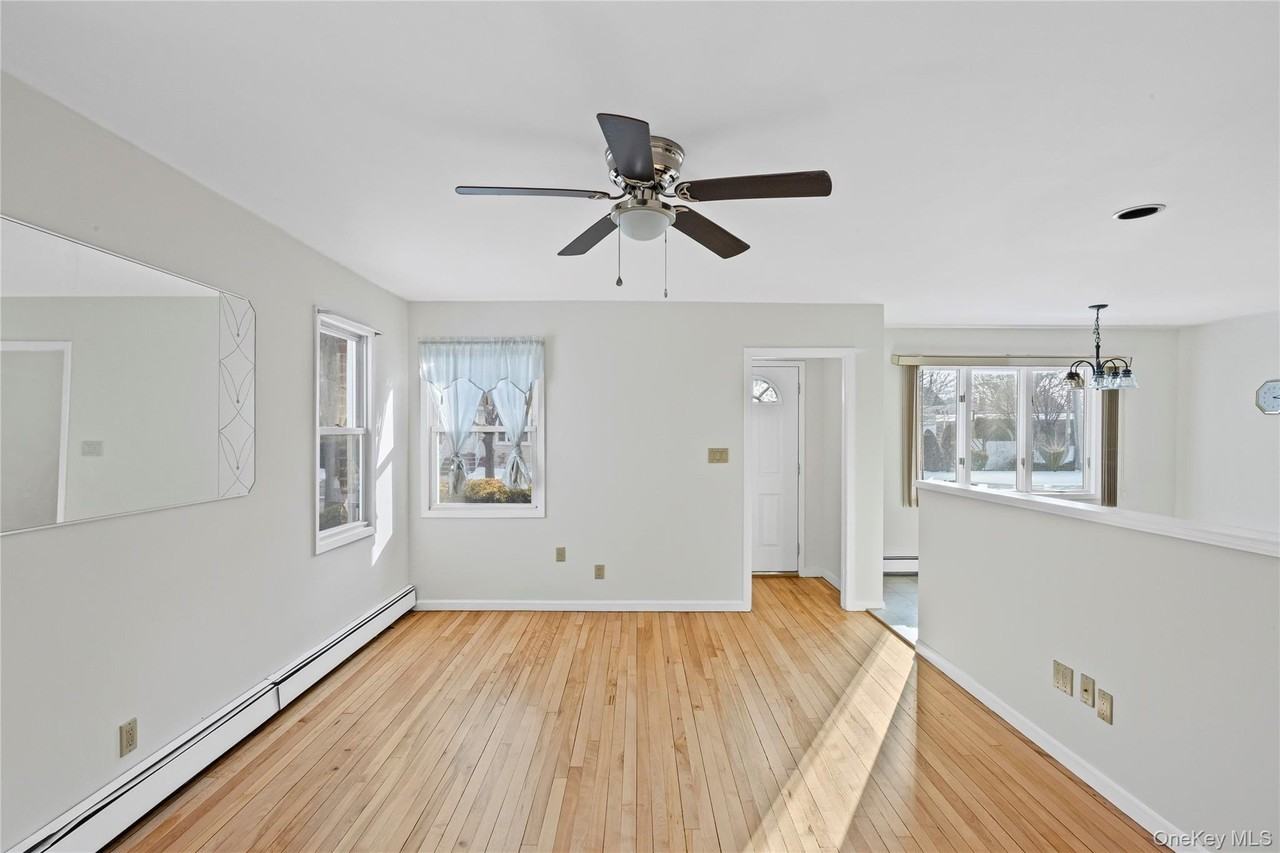 39 Stewart St - Photo 3 of 24