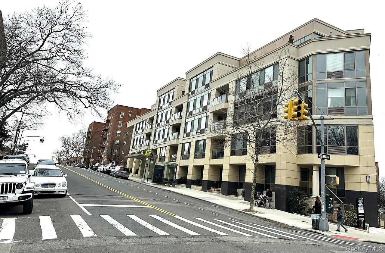 6405 Yellowstone Blvd #403S - Photo 2 of 36