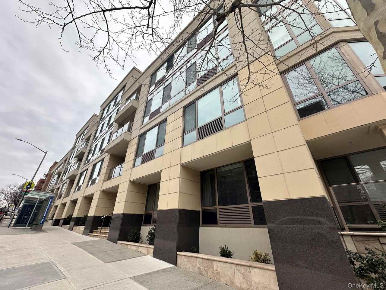 6405 Yellowstone Blvd #403S - Photo 3 of 36