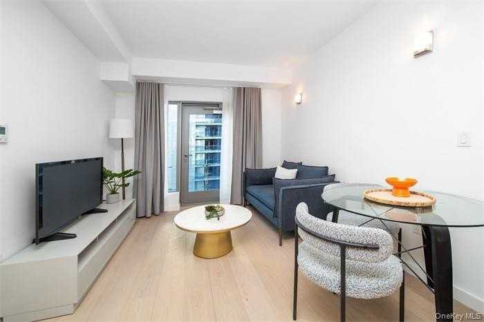 3371 Prince St Unit 14l