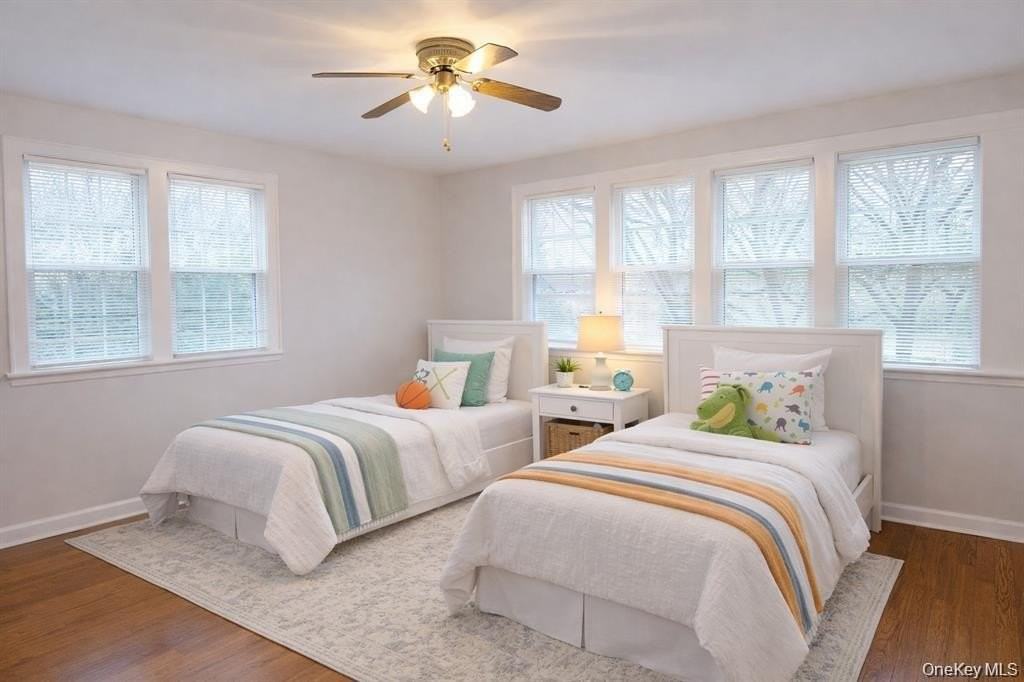 21 Harding Dr Apt 1w - Photo 2 of 6