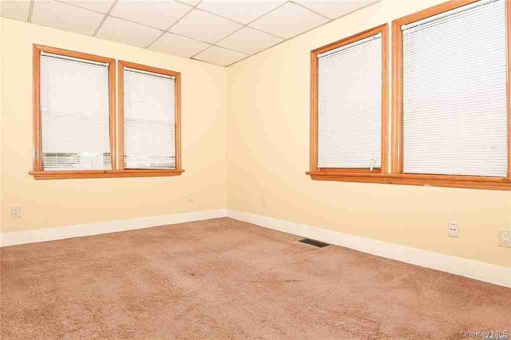 53 Thorman Ave Unit 2l - Photo 5 of 8