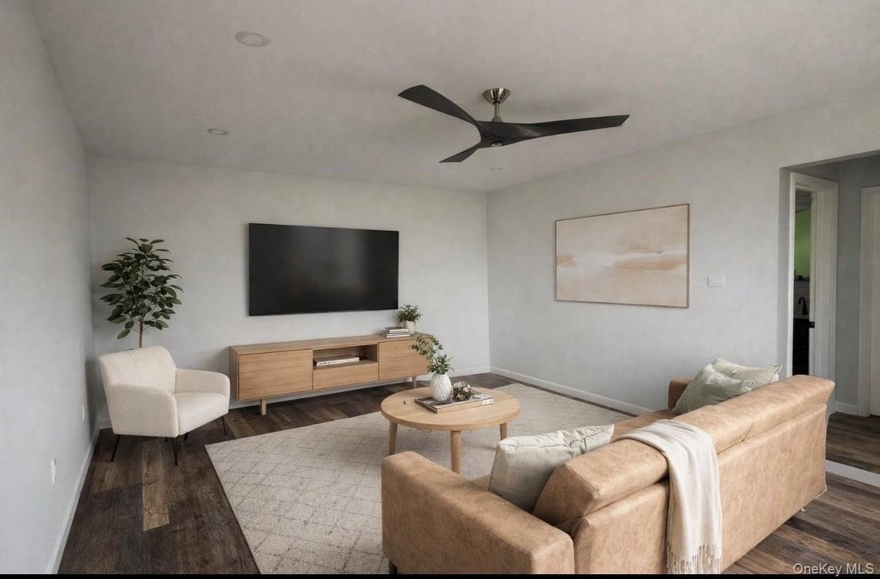 14938 14th Ave - Photo 4 of 6