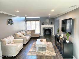 featured image of 49 White Swan Way