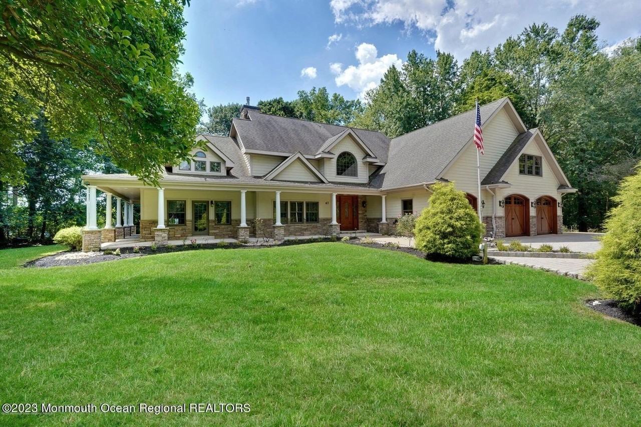 67 Phalanx Rd - Photo 5 of 50