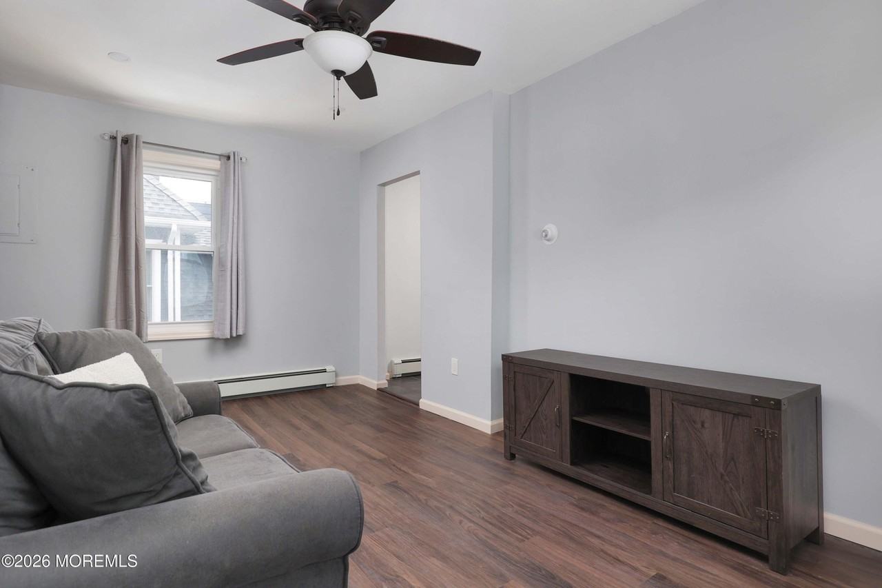 603 2nd Ave #2 - Photo 4 of 15