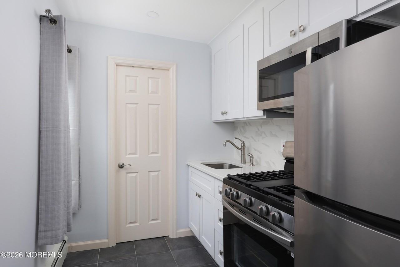 603 2nd Ave #2 - Photo 6 of 15