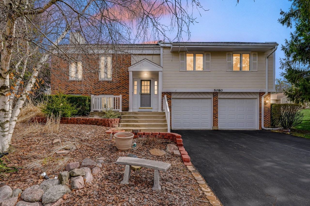 5080 Prairie Oak Rd - Photo 3 of 26